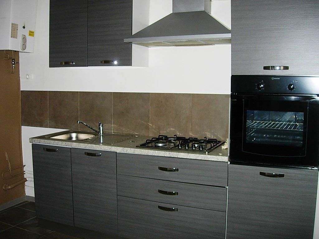 Kitchen Stainless steel Fireplace Tile